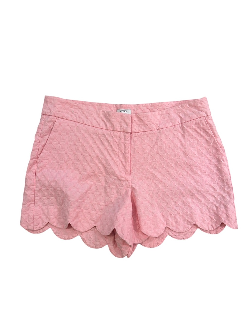 NWOT Crown & Ivy Pink Scallop Hem Quilted Shorts